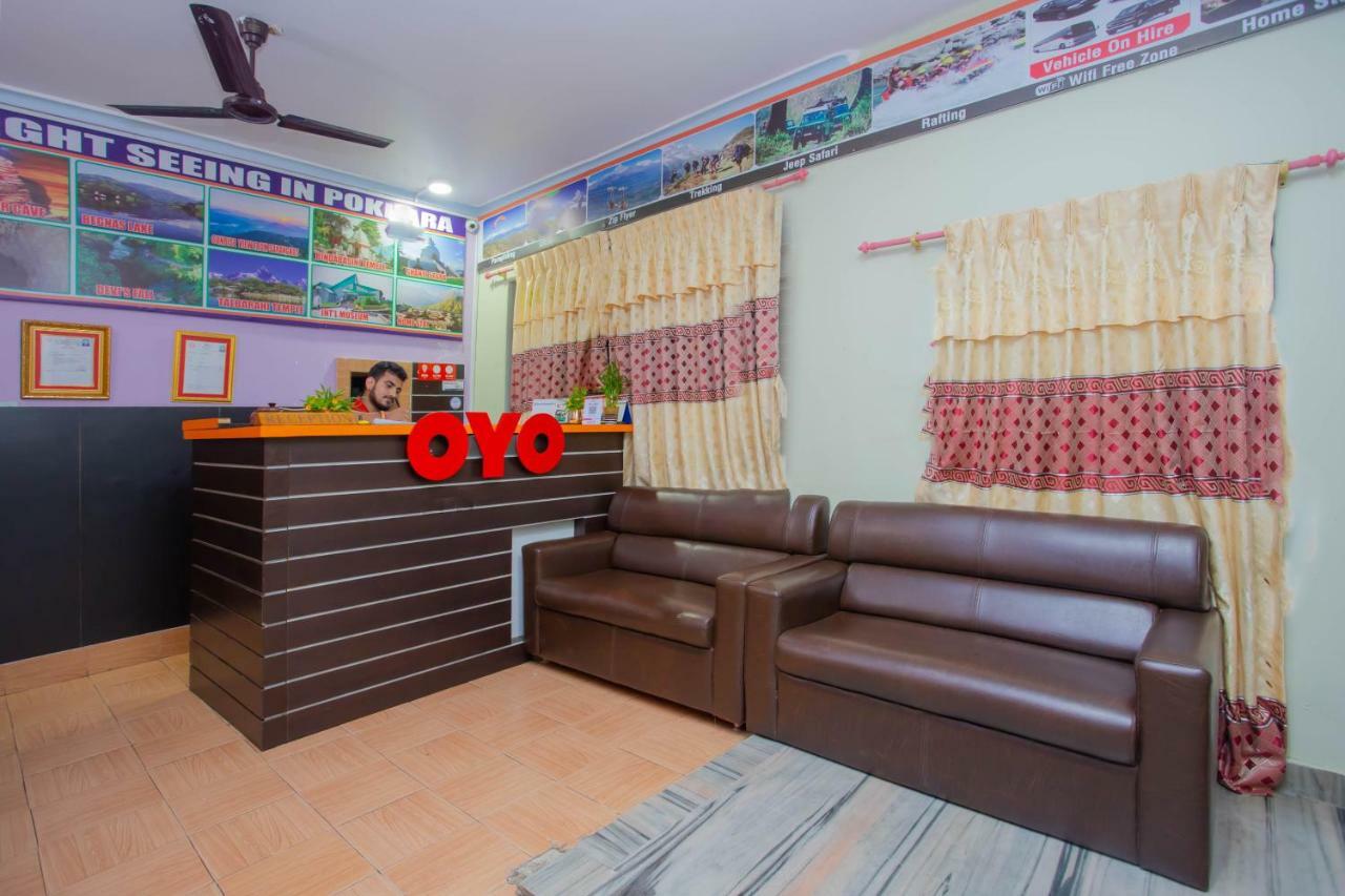 Oyo 575 Api Suites Pokhara Eksteriør billede