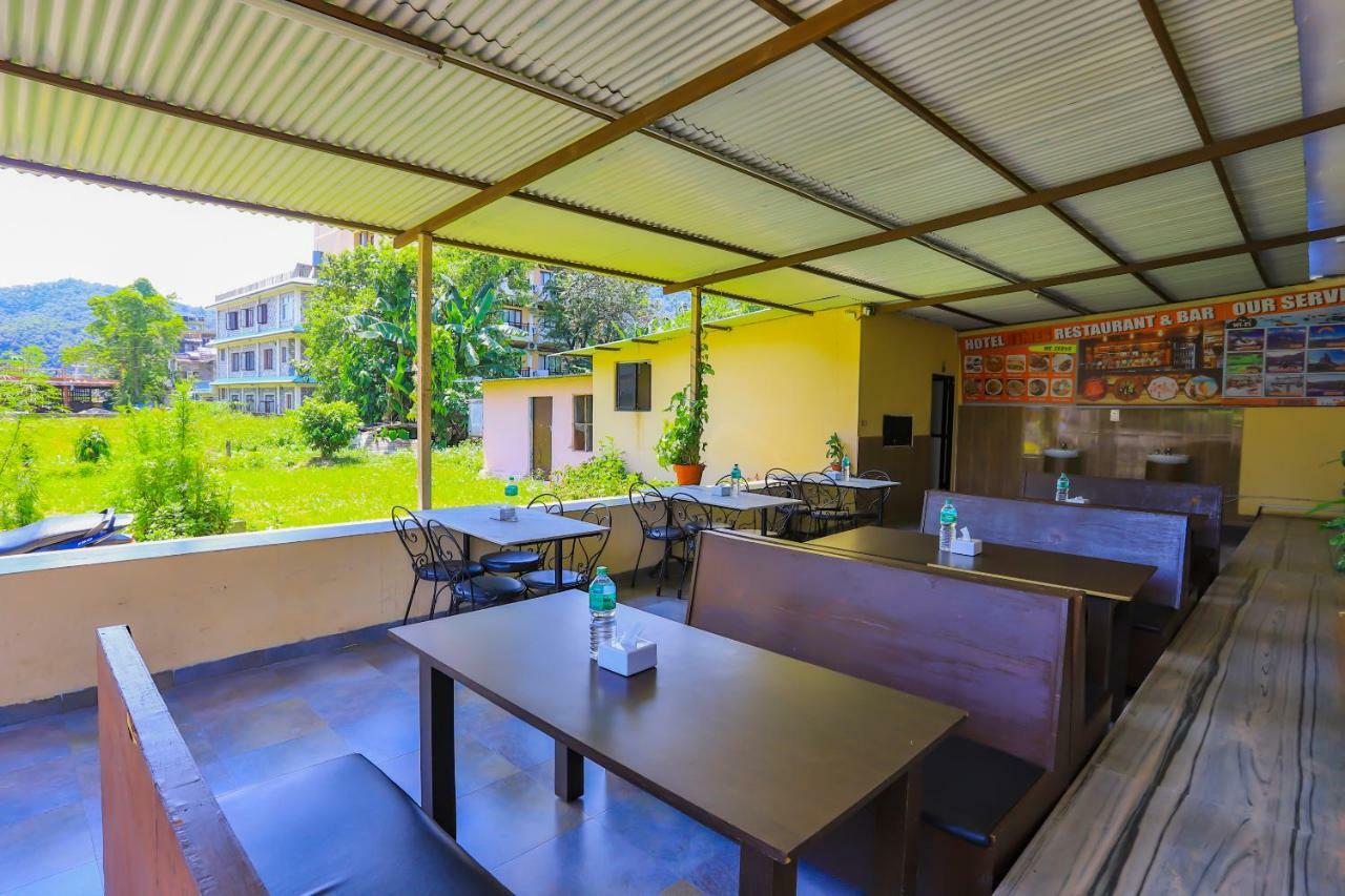 Oyo 575 Api Suites Pokhara Eksteriør billede