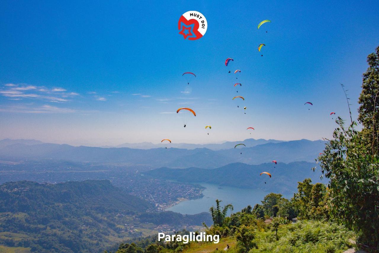 Oyo 575 Api Suites Pokhara Eksteriør billede