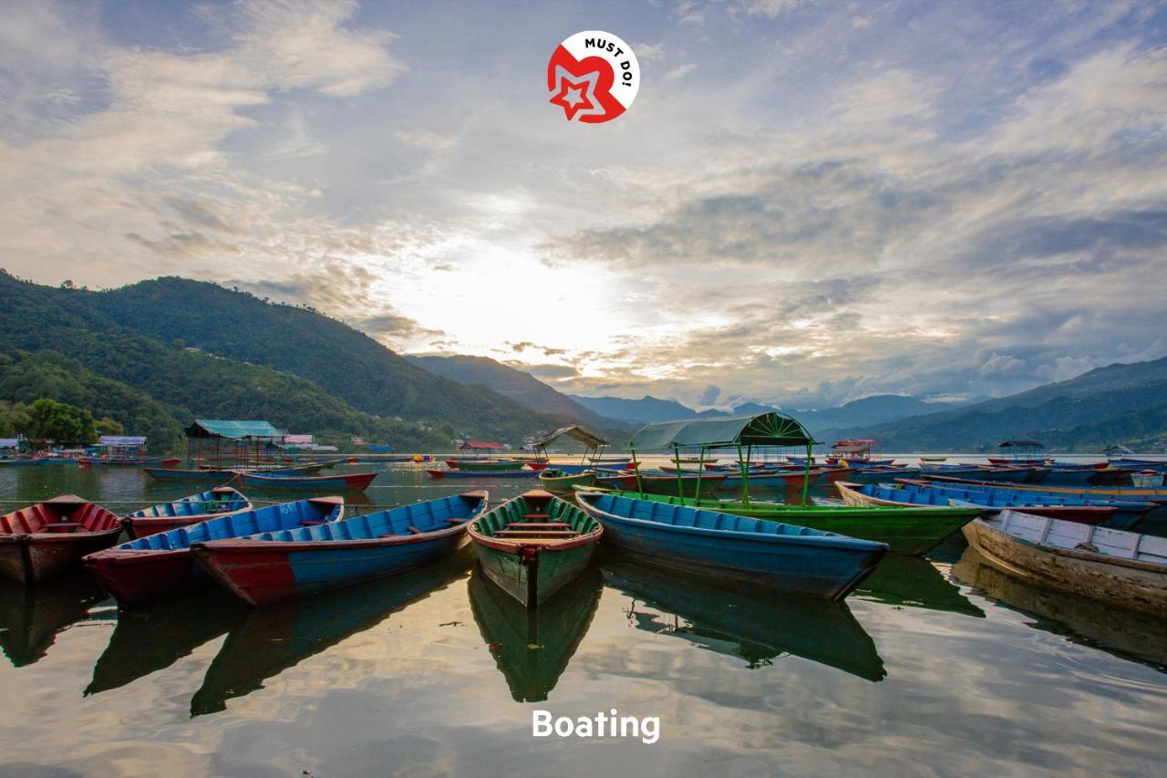 Oyo 575 Api Suites Pokhara Eksteriør billede