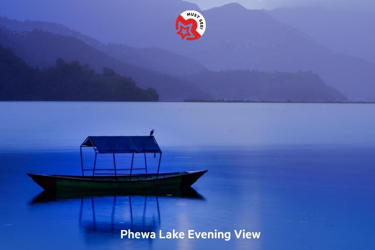 Oyo 575 Api Suites Pokhara Eksteriør billede